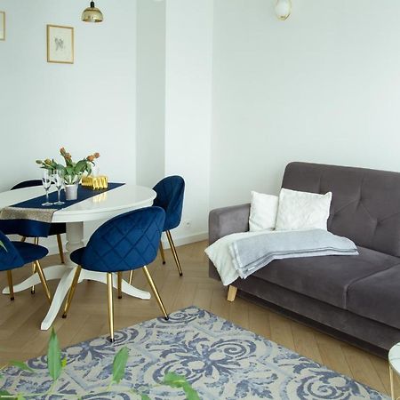 Nowy Apartment Przy Placu Szembeka Варшава Экстерьер фото