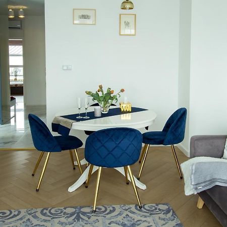 Nowy Apartment Przy Placu Szembeka Варшава Экстерьер фото