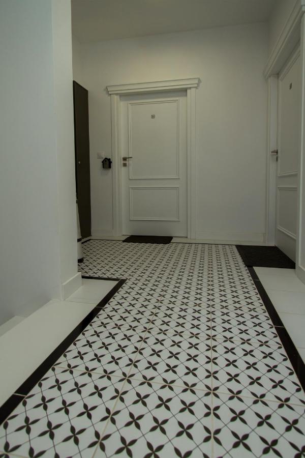 Nowy Apartment Przy Placu Szembeka Варшава Экстерьер фото